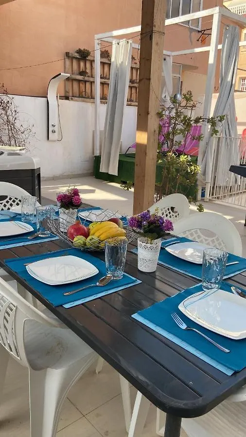 Beautiful Five Bedroom Three Bathroom Entire Villa Málaga