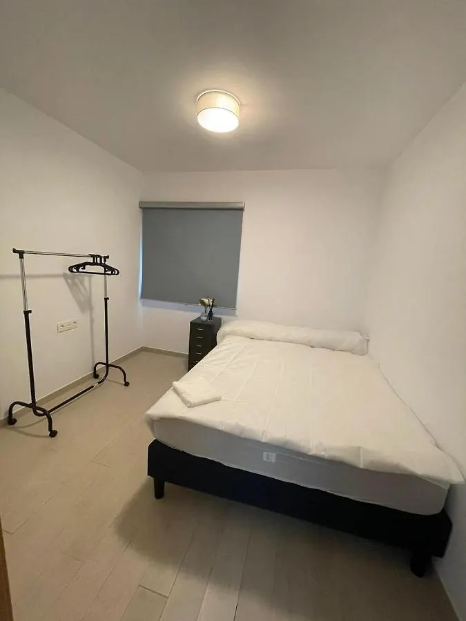 Beautiful Five Bedroom Three Bathroom Entire Villa Málaga